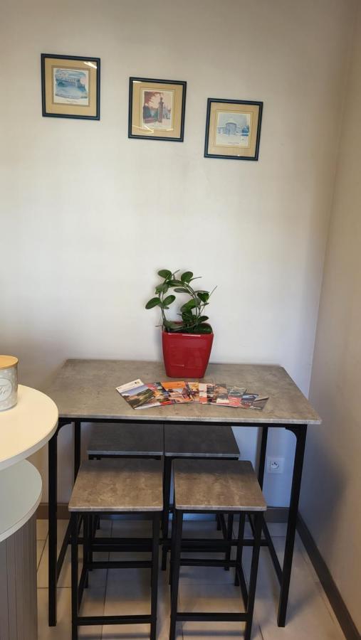 Appartement Jolie Vue Wifi Besançon Kültér fotó